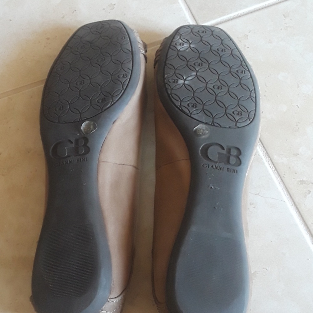 Shoes - Picture 6 of 6